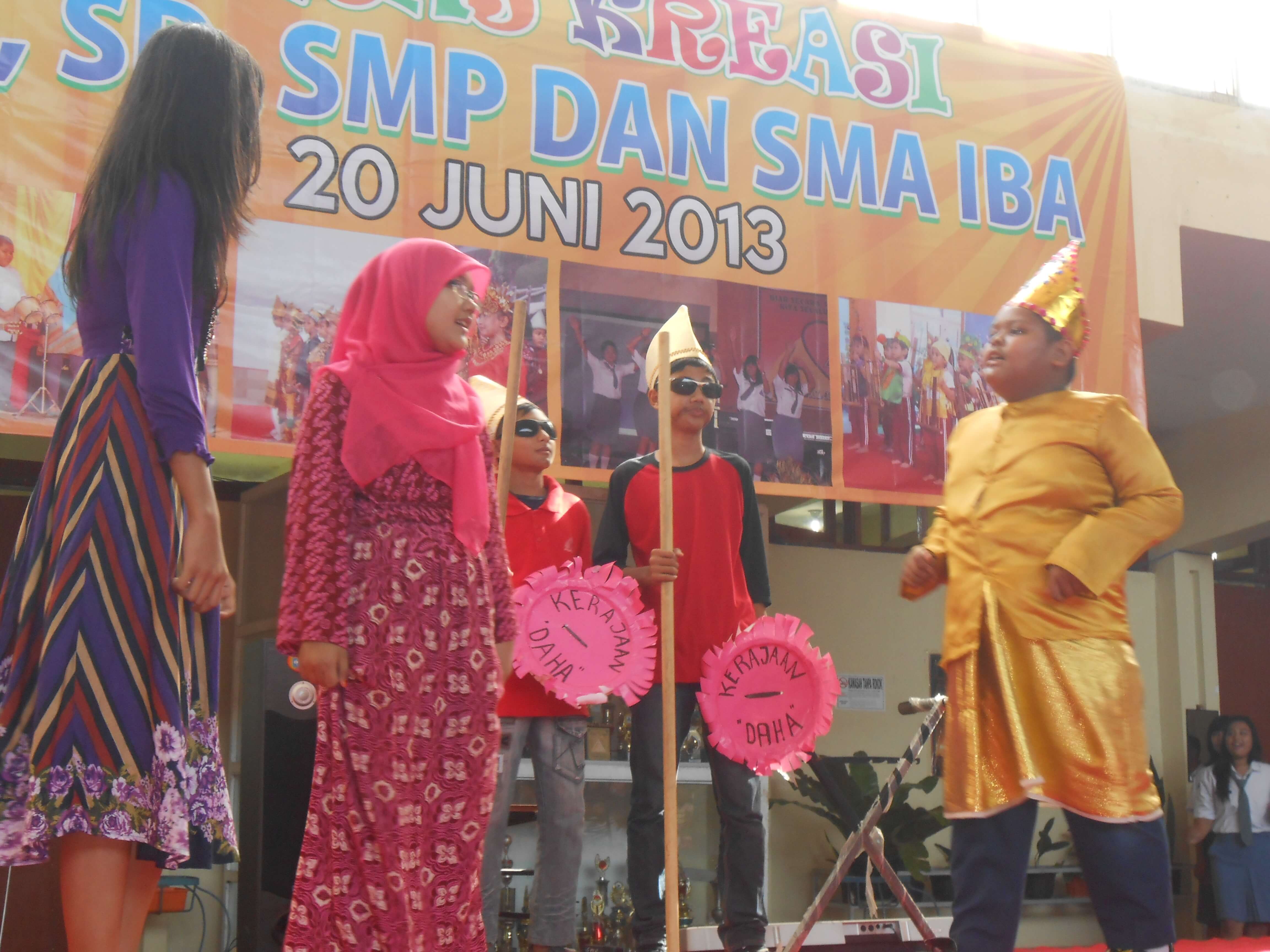 KEGIATAN ESKUL SENI TEATER SMP IBA PALEMBANG